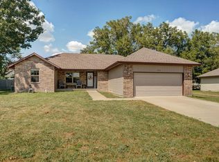 631 W Blackfoot Drive, Republic, MO 65738