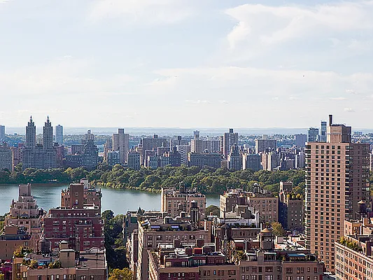 Sold by Sotheby's International Realty | media 1