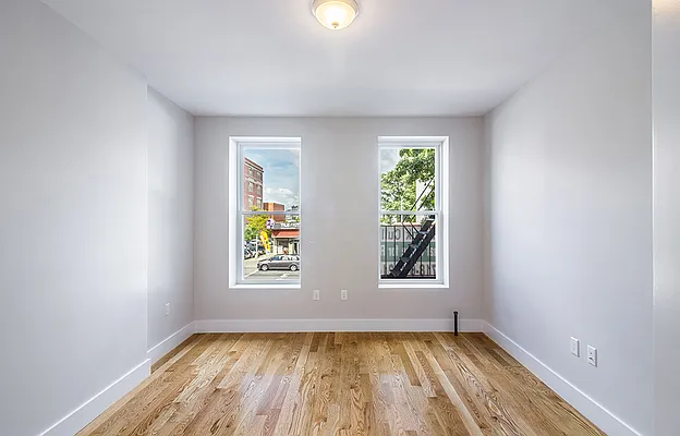 Rented by Triplemint | media 10