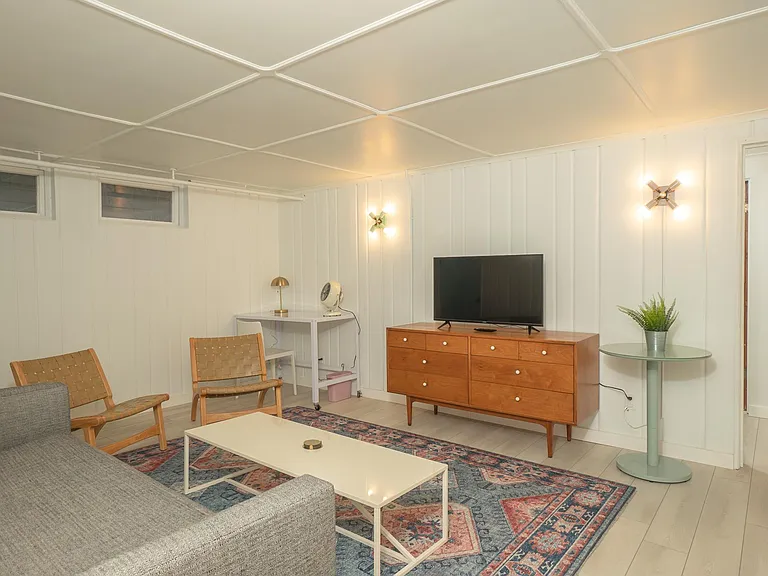 615 Gunnison Ave #617-1/2 — Photo 31