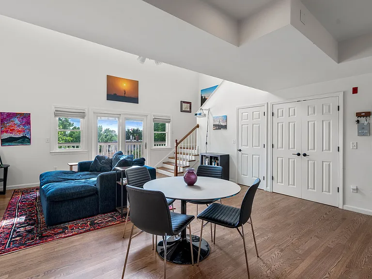 112 Highland Ave #H — Photo 5