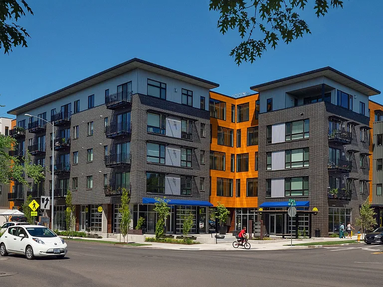 Amazon Corner | Exterior Building