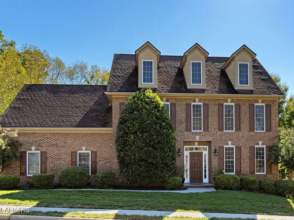 10232 Meadow Ridges Ln, Knoxville, TN 37922