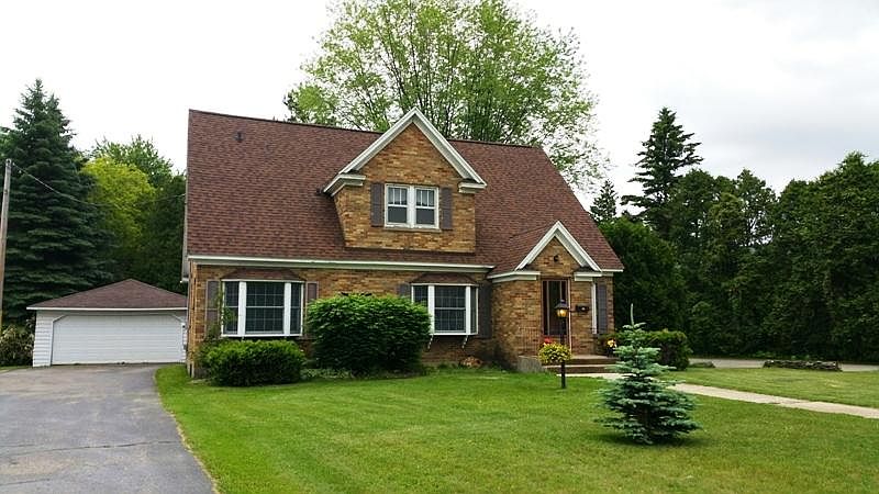 1st image of 1500 Marinette Ave