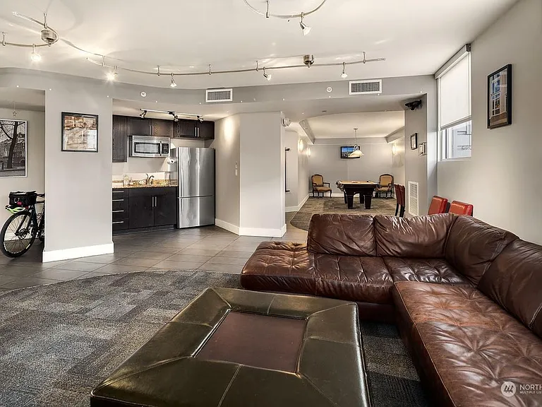 699 John St #413 — Photo 21