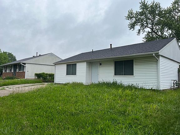 3rd image of 2656 Sherborne Cres