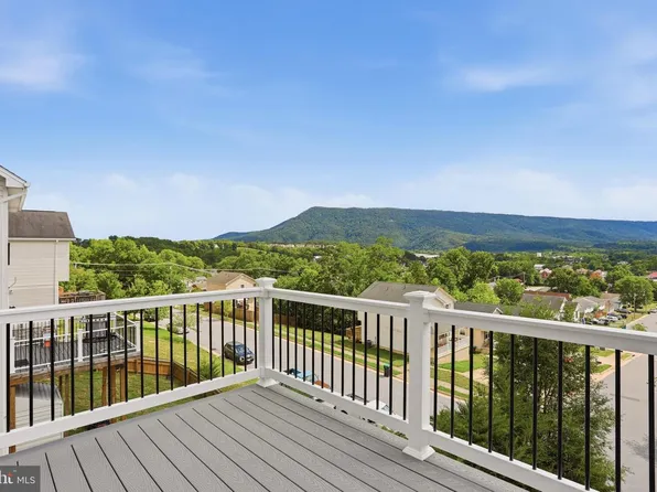 508 Thompson St, Strasburg, VA 22657