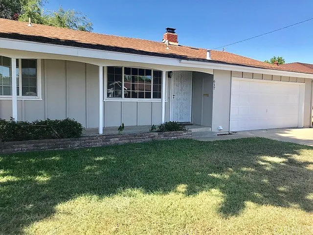 617 Roberts Ct photo 1
