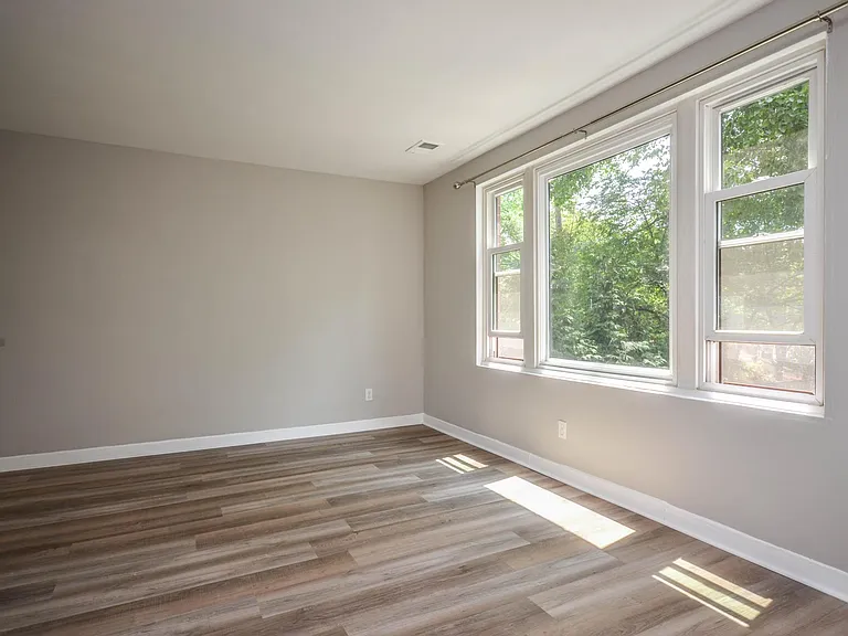 4840 Macarthur Blvd NW #404 — Photo 15