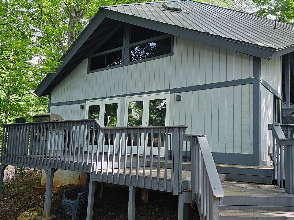 1st image of 3304 The Trail Rd