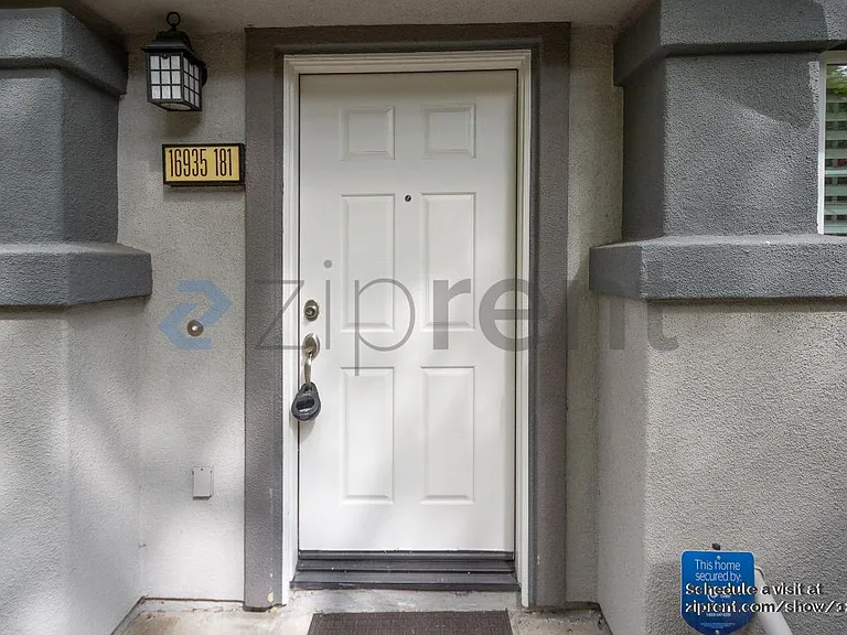16935 Laurel Hill Ln #181 — Photo 2