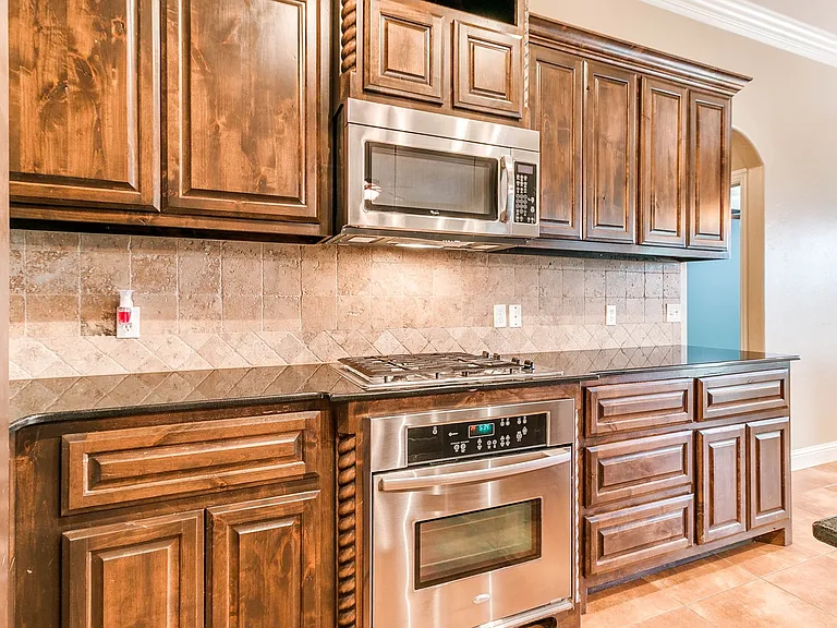 4909 Kelly Lakes Dr — Photo 28