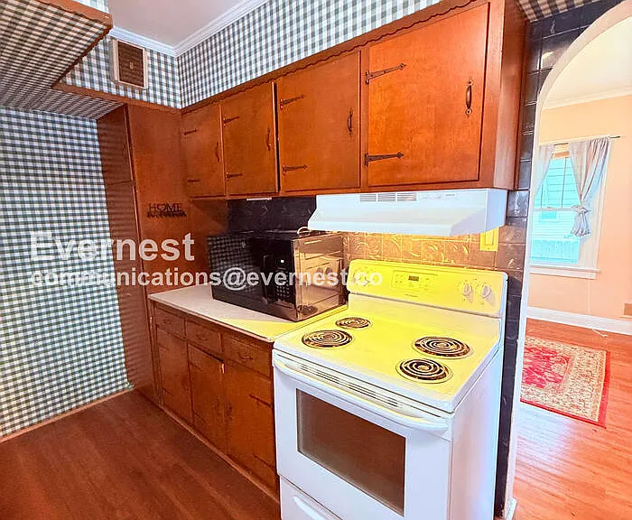 4315 Garden Park Dr — Photo 5