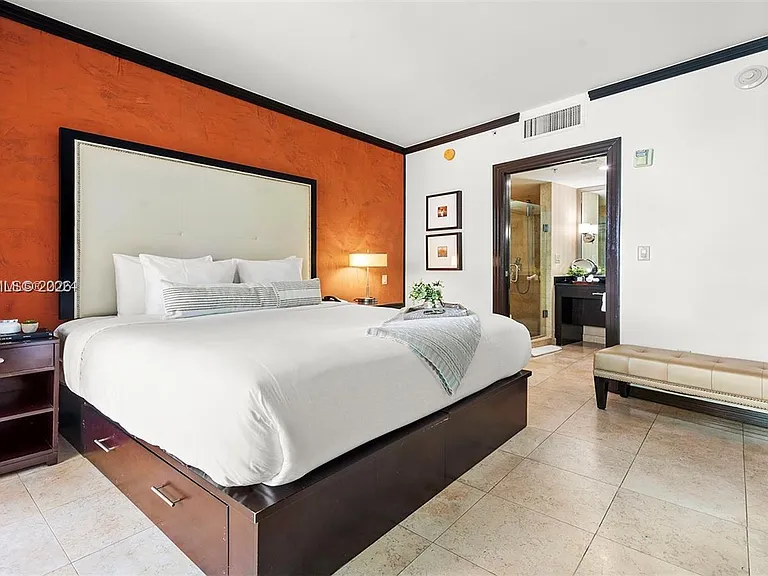 1437 Collins Ave #327 — Photo 5