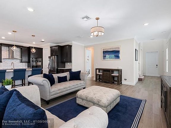 2nd image of 1090 Veleiros Blvd