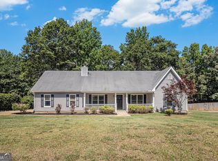 355 Lakefront Dr, McDonough, GA