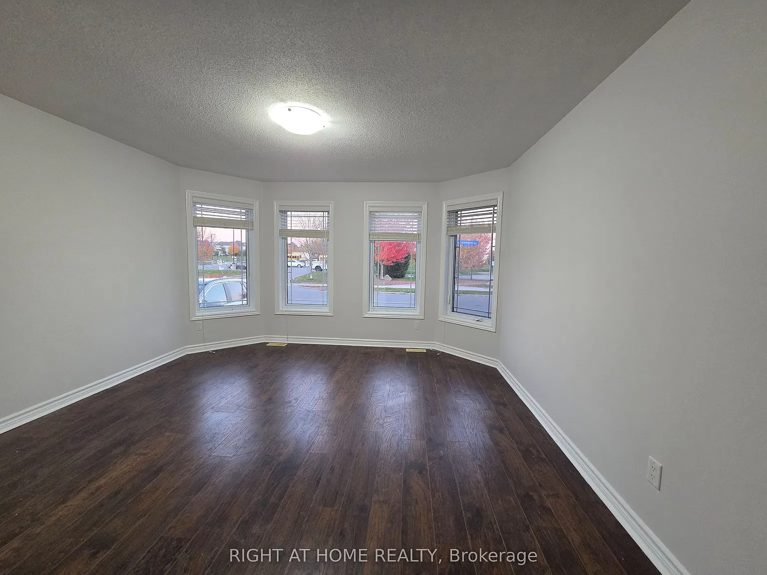 3 bed, $2,700 — Photo 4