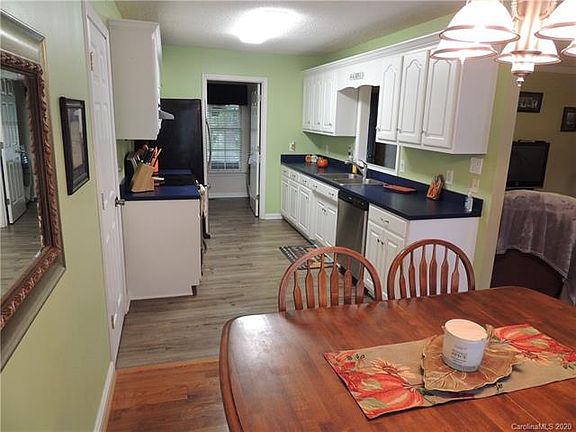 5th image of 4052 Stoney Creek Dr