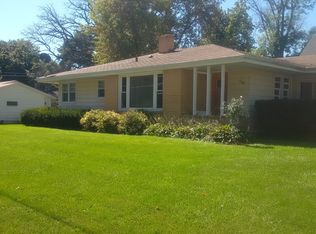 306 Grant St, Harvard, IL 60033