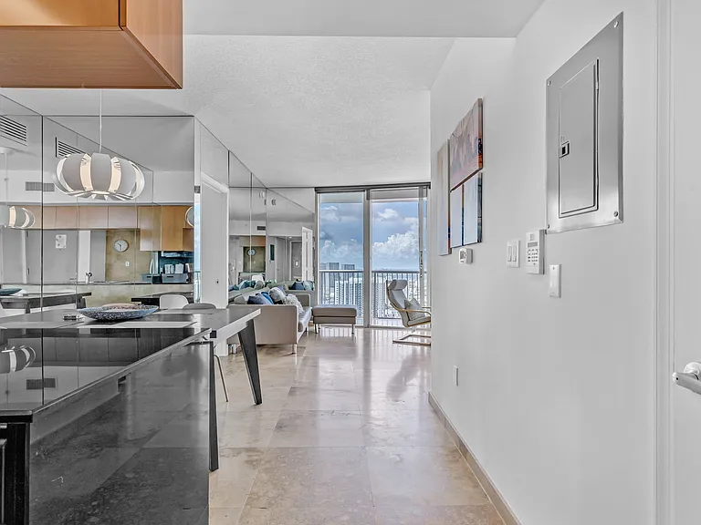 1750 N Bayshore Dr #3407 — Photo 8