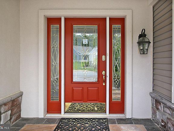 4th image of 1055 Stanford Dr #U-0171