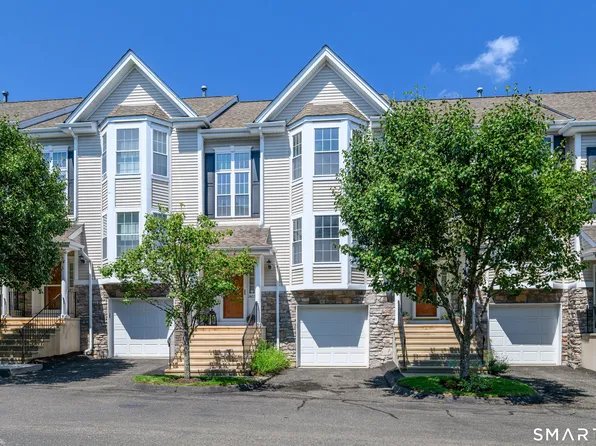 1405 Briar Woods Lane #1405, Danbury, CT 06810