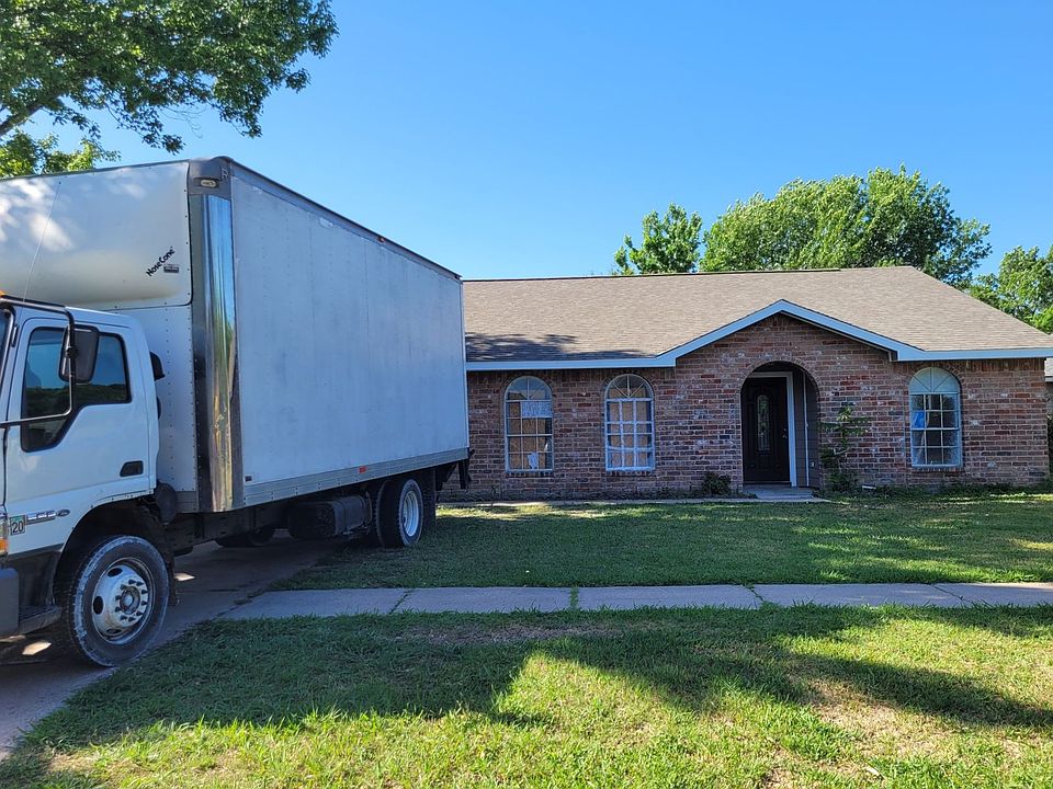 1st image of 14215 Cheval Dr