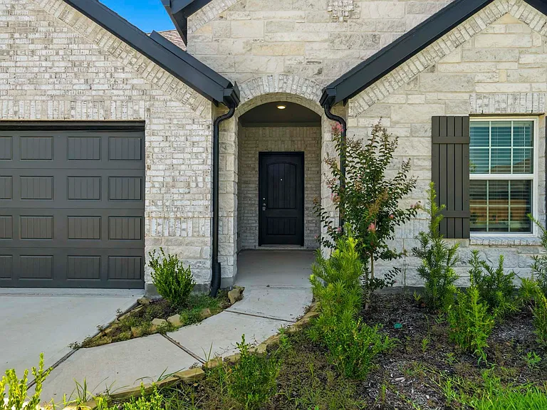 4696 Peony Green Dr — Photo 3