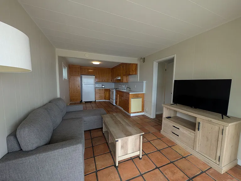 2698 Koa Ave #A — Photo 2