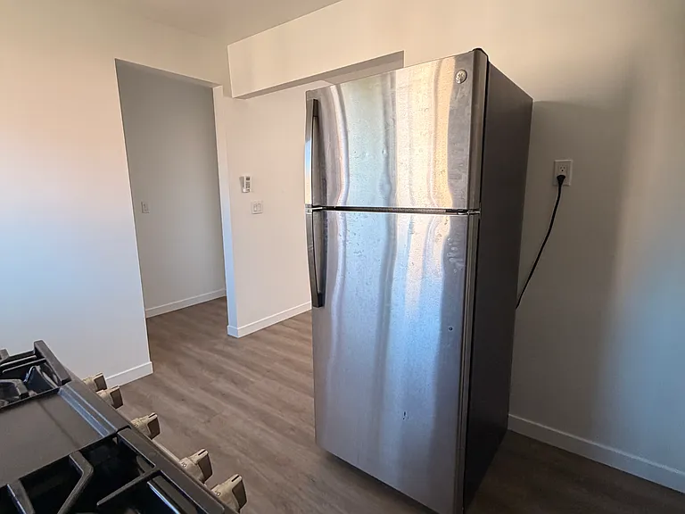 1616 Park Ave #14 — Photo 13