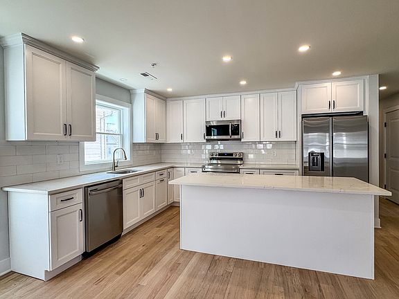 5th image of 117 Princeton St #119