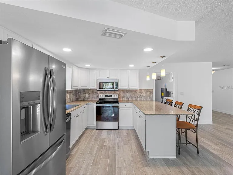 562 Johns Pass Ave — Photo 28