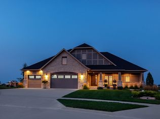 5111 NE Bellagio Ct, Ankeny, IA 50021