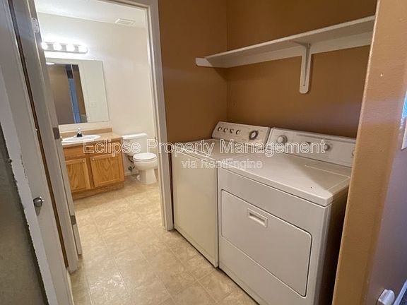 3rd image of 2451 1/2 Theresea Ln