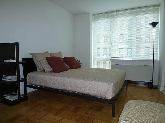 Rented by Carnegie Hill Place | media 20