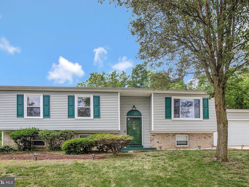 1st image of 9201 Branchview Dr