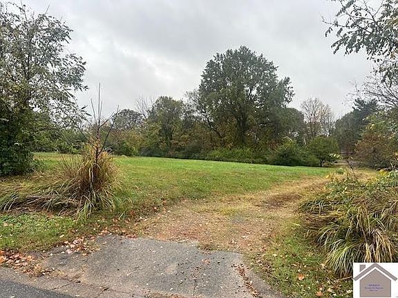 5th image of 17 Martin Cir