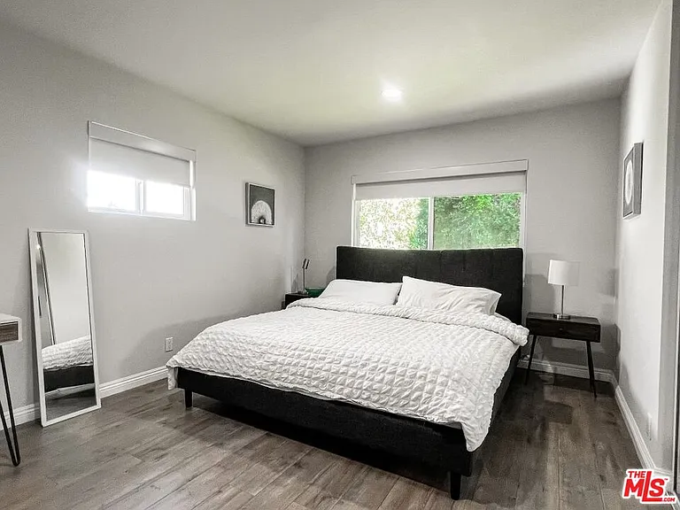 5740 Vantage Ave — Photo 14