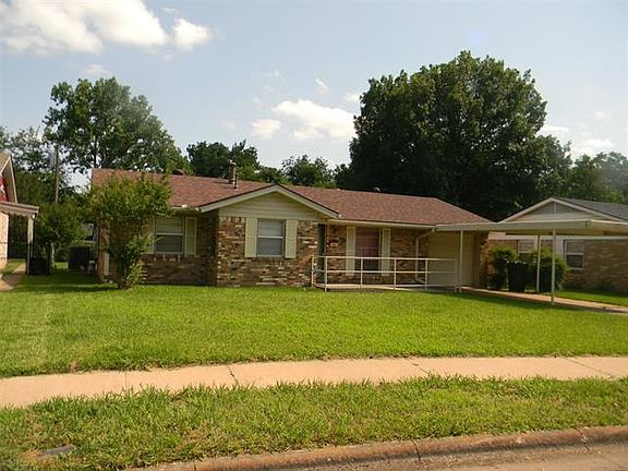 3rd image of 620 E Centennial St