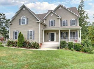 3906 Currier Ct, Chester, VA 23831