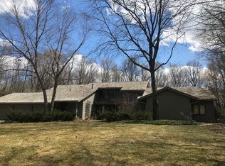 4635 Old Kent Rd, Excelsior, MN 55331