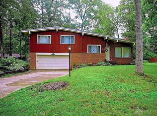 1359 Fudge Dr, Beavercreek, OH 45434