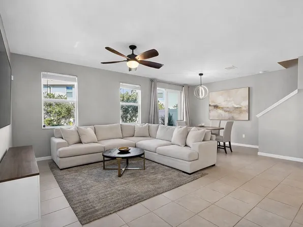 1721 Lindley St, Mangonia Park, FL 33407