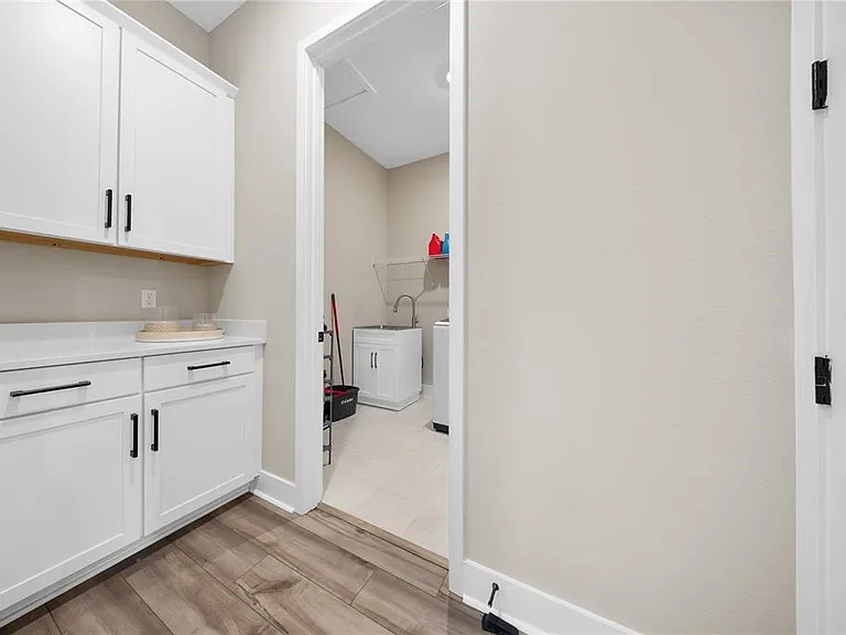 16055 Silver Brook Way — Photo 21