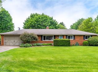 955 Whitestone Rd, Xenia, OH 45385