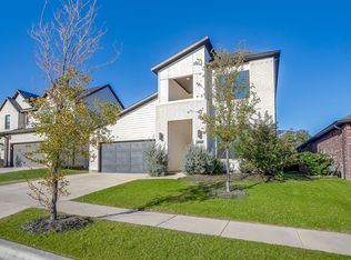 9205 Cooper Ct, North Richland Hills, TX 76182