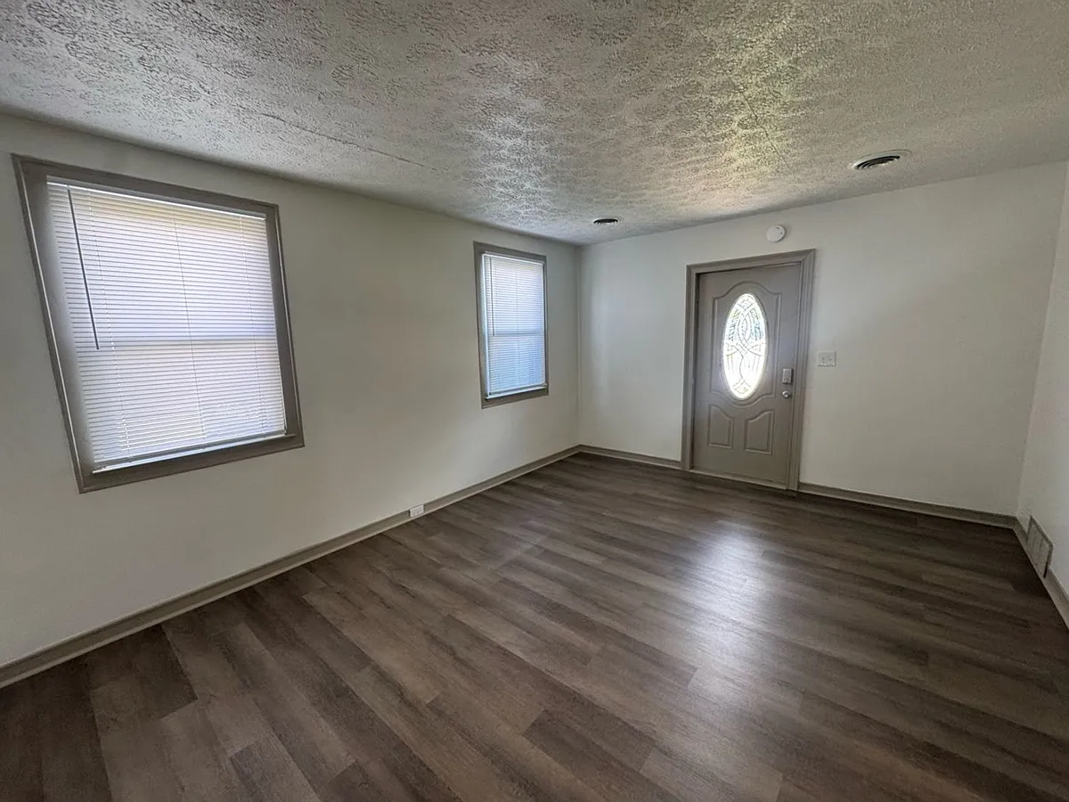 Building Photo - 1208 Morningside Cir