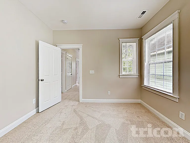 6723 Dunton St — Photo 7