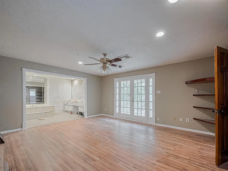 4015 Black Locust Dr — Photo 28