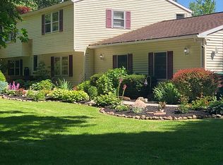 4476 New Rd, Williamson, NY 14589